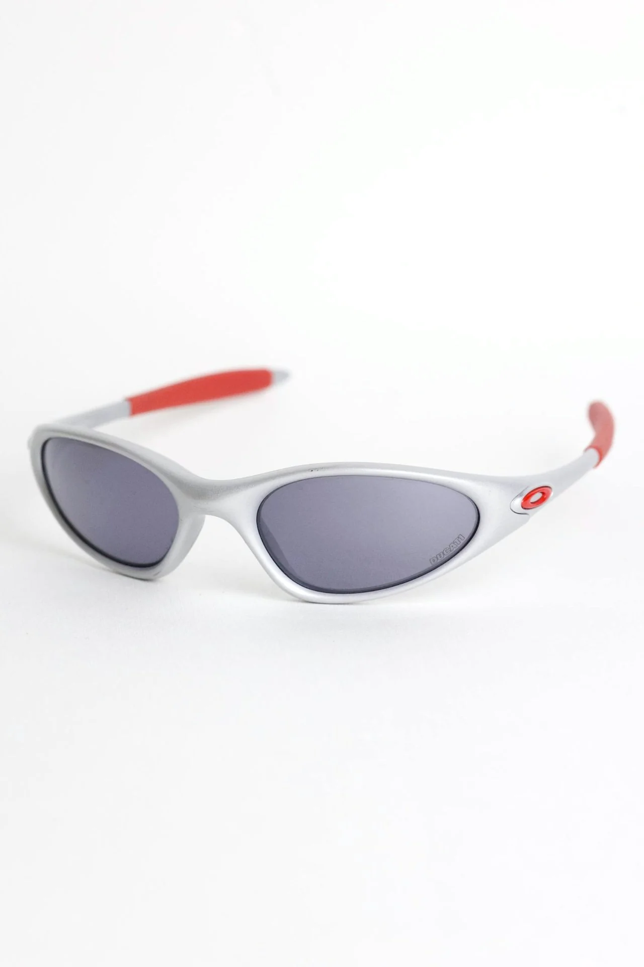 Minute — Ducati Silver / Black Iridium Ducati Signature