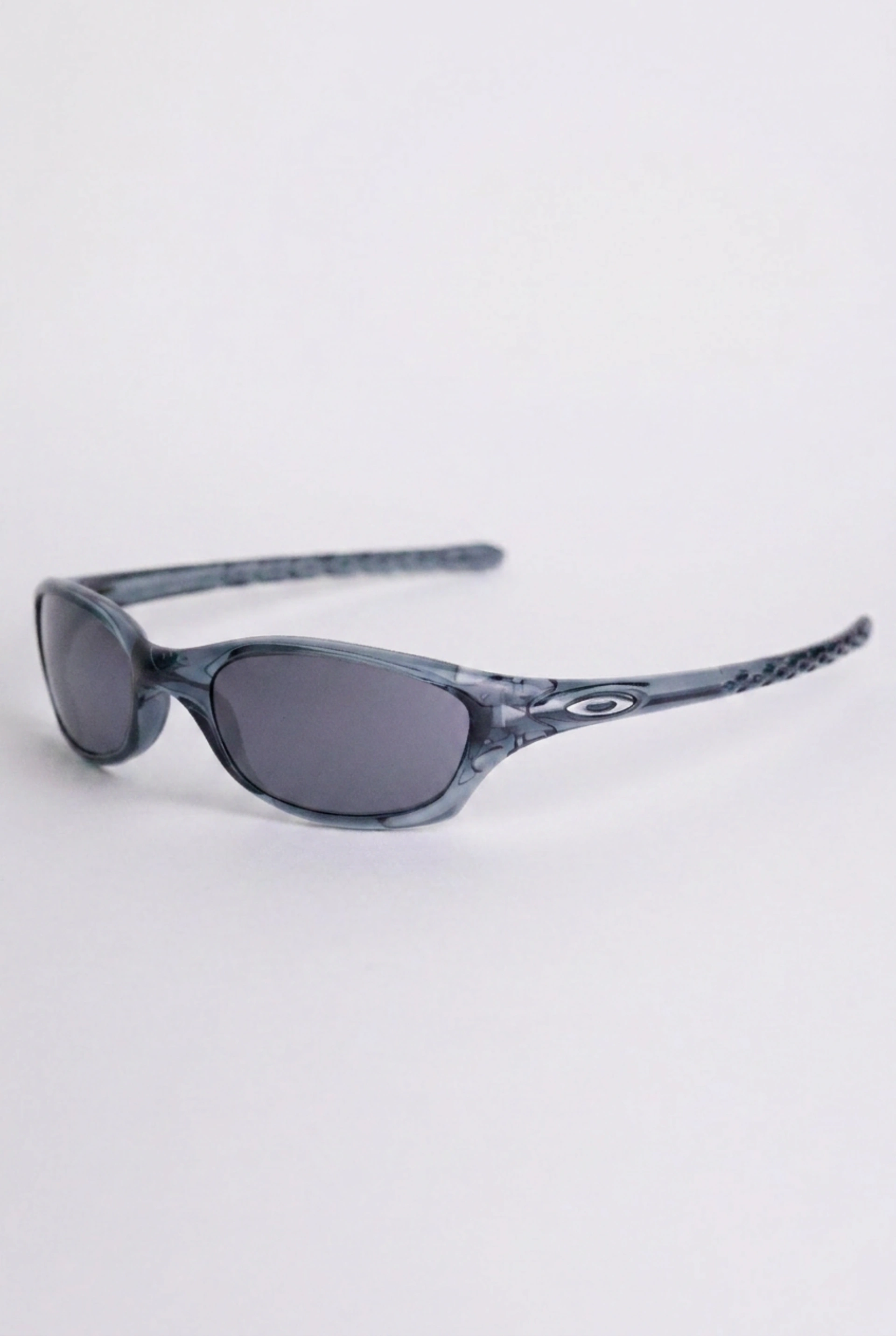 Five 2.0 — Crystal Black / Black Iridium