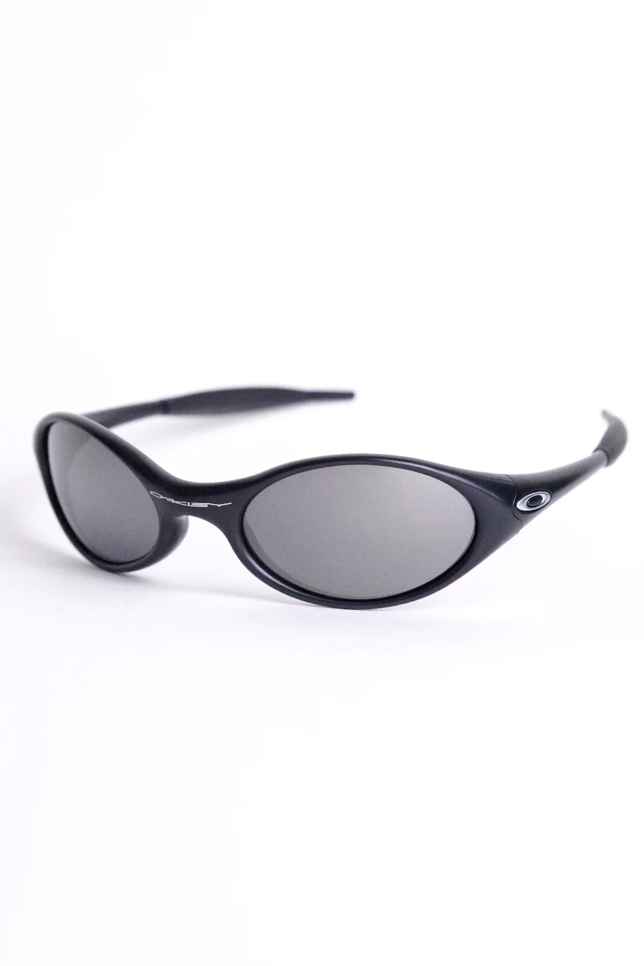 Eye Jacket — Black / Black Iridium